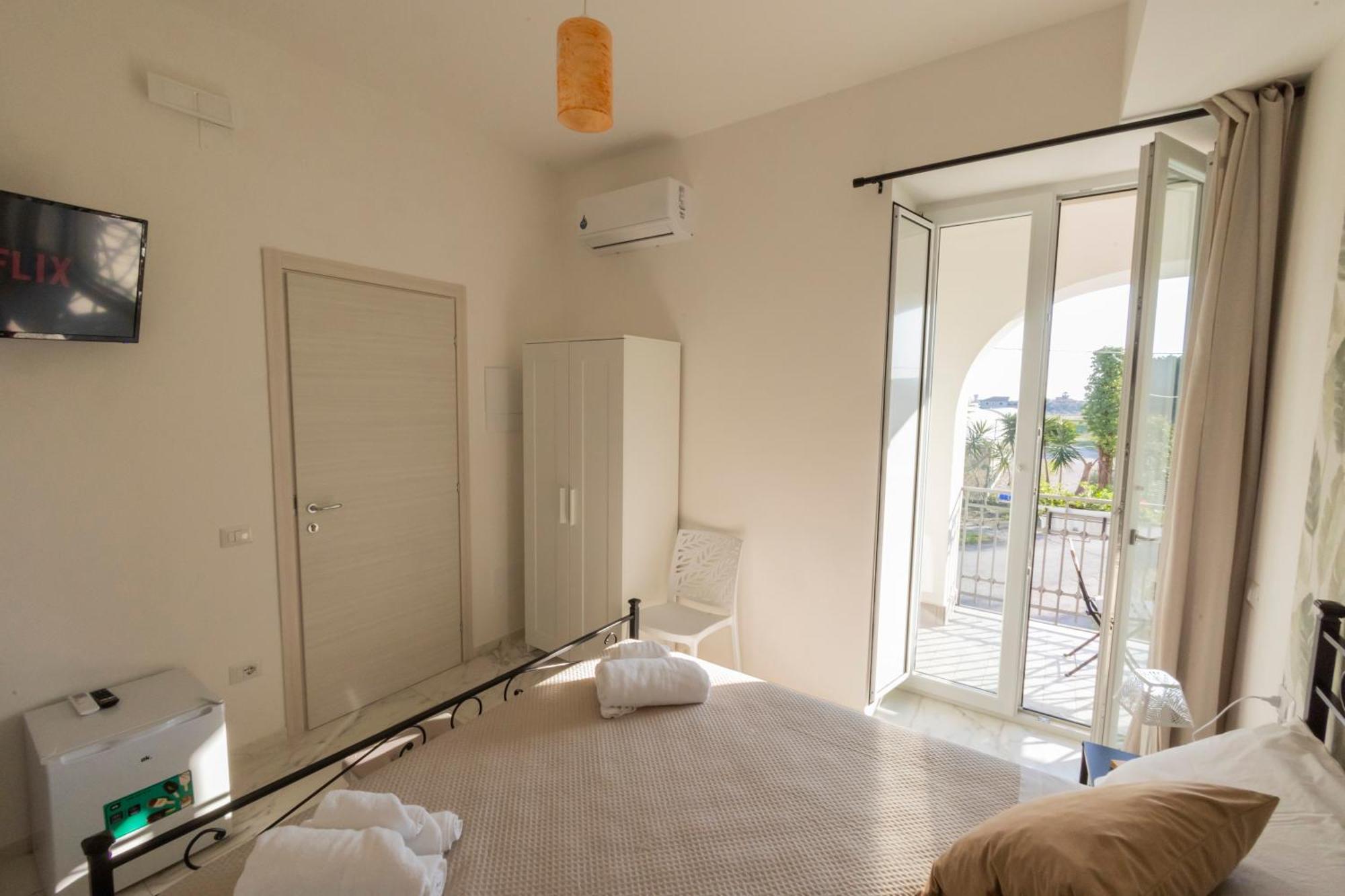 Cientopera Suite Rooms Pontecagnano Exterior foto