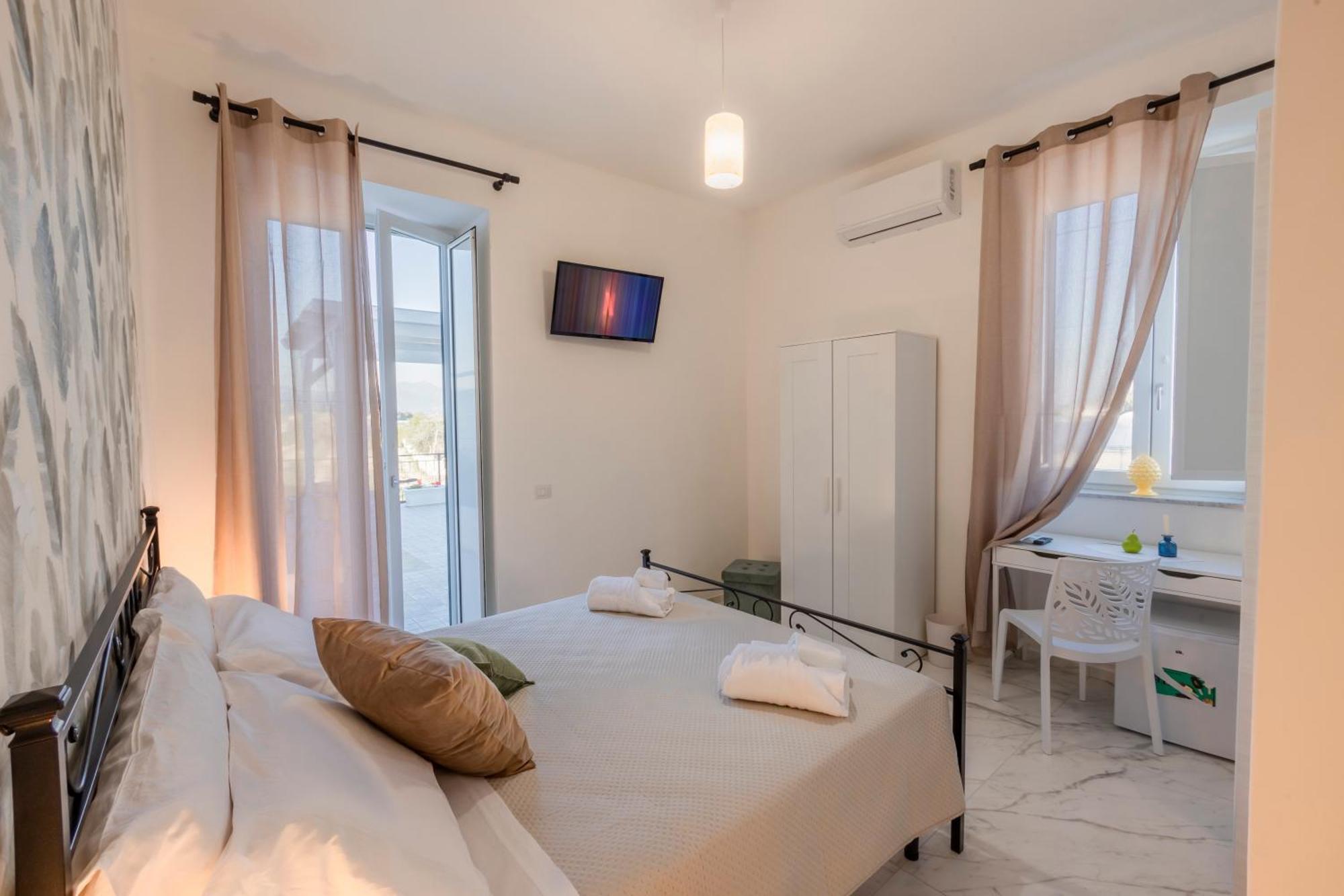 Cientopera Suite Rooms Pontecagnano Exterior foto