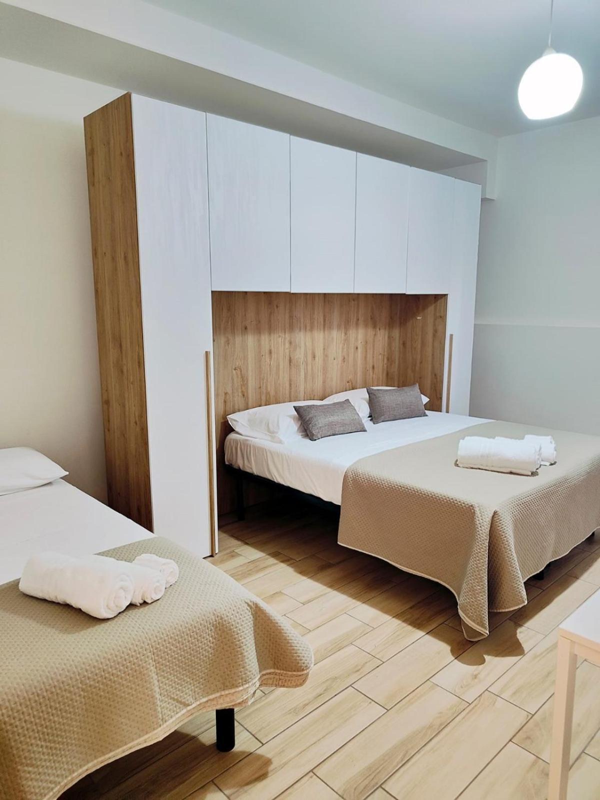 Cientopera Suite Rooms Pontecagnano Exterior foto